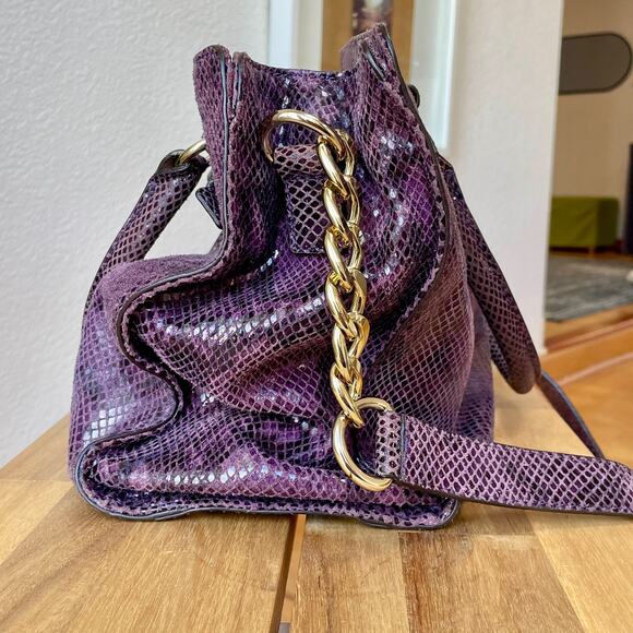 Michael Kors Hamilton Leather Purse Purple Snake Print Gold Chain - Picture 3 of 16